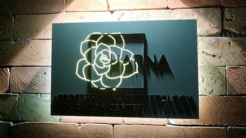 Вывеска и световая табличка для компании "HARNA"