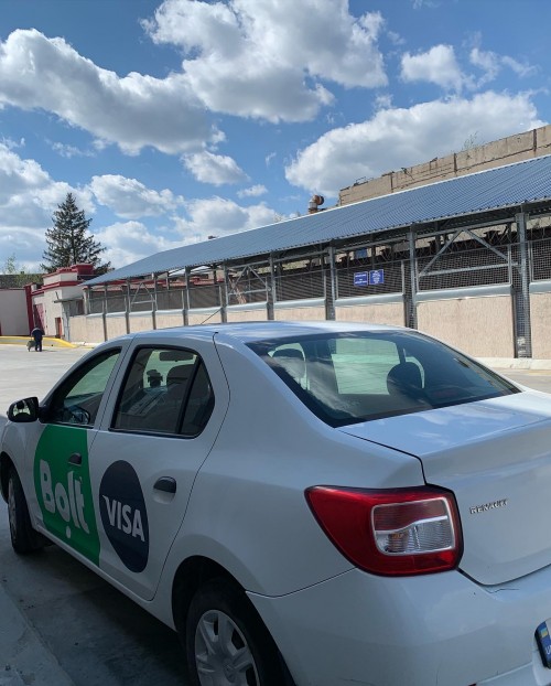 Брендирование авто для компании "Bolt"