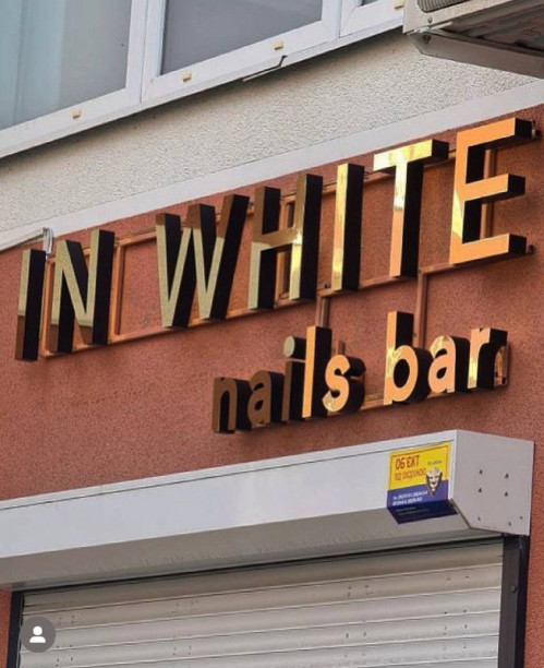 Комплексное оформление для ногтевой студии "Nails Bar"
